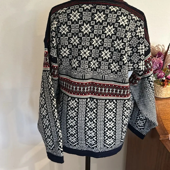 Skjaeveland of Norway wool sweater sz M navy red green white Nordic holiday - Picture 4 of 6